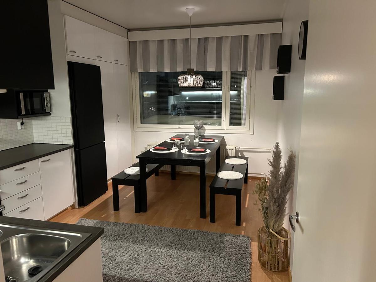 Keskustan Tilava Kaksio Lägenhet Rovaniemi Exteriör bild