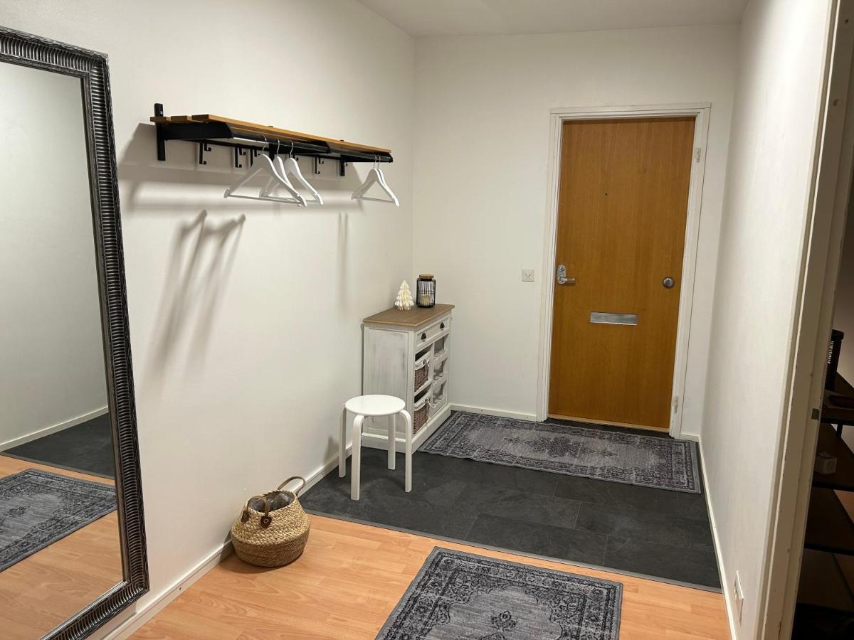 Keskustan Tilava Kaksio Lägenhet Rovaniemi Exteriör bild