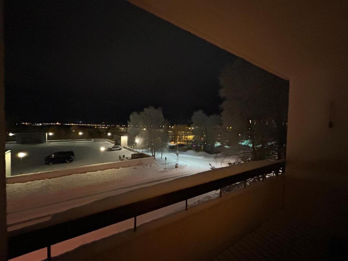 Keskustan Tilava Kaksio Lägenhet Rovaniemi Exteriör bild